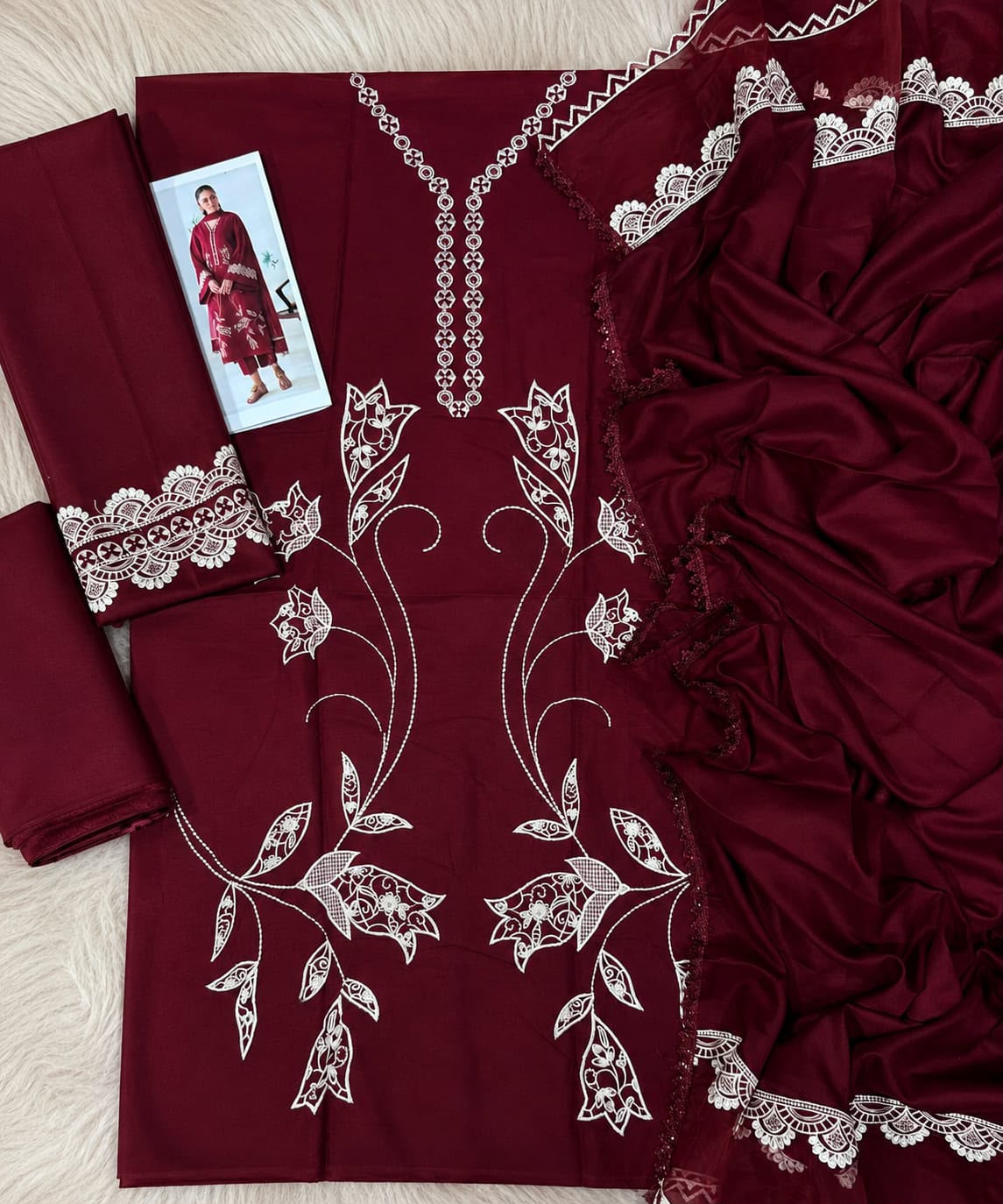 DHANAK 3PC EMBROIDERY UNSTITCHED